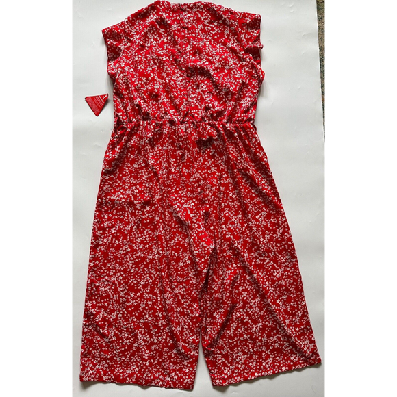 AX Paris Red Ditsy Cropped Playsuit Size 24 Waist 44" - Picture 3 of 4